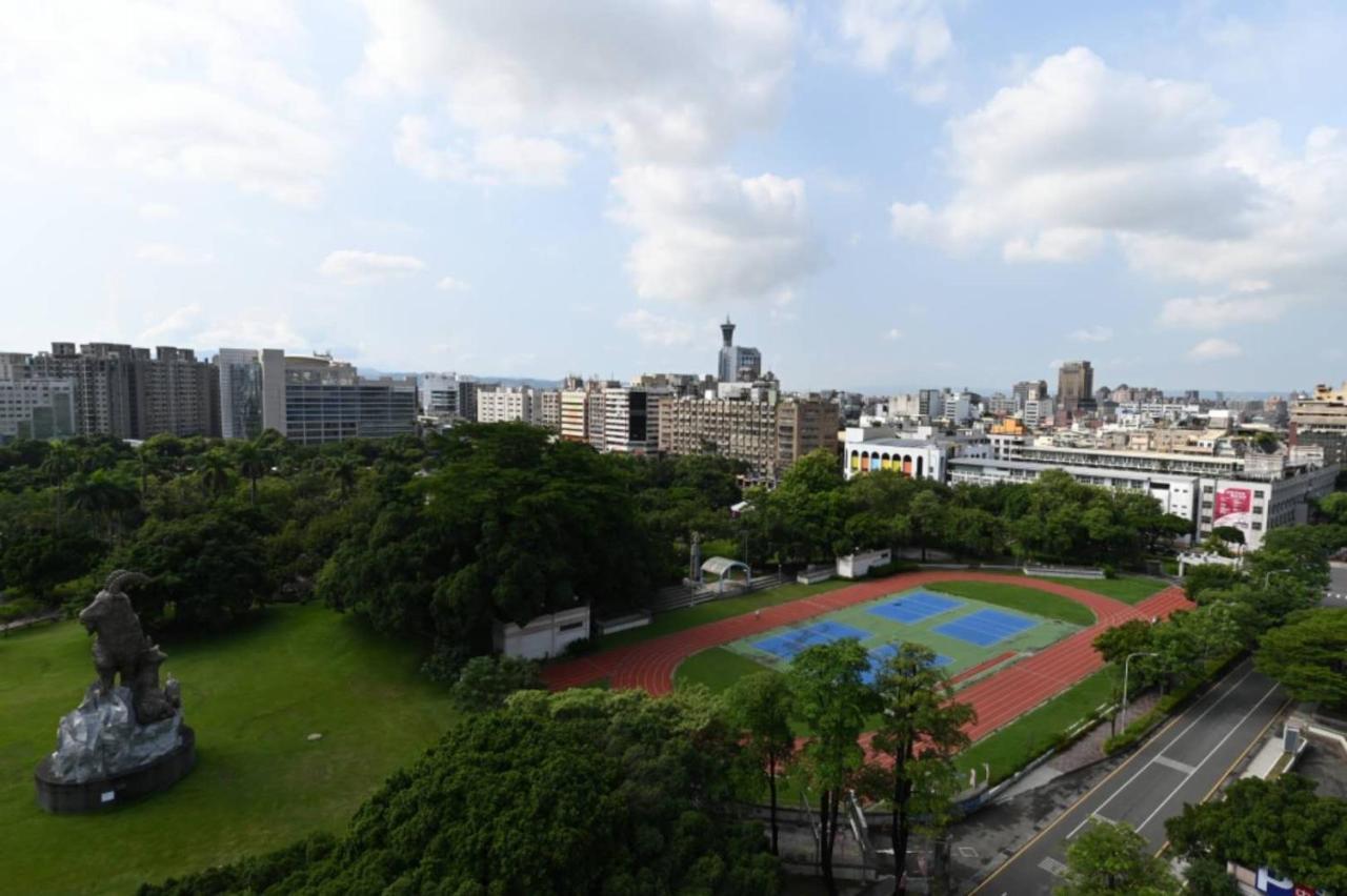 星霖之家 Lägenhet Taichung Exteriör bild